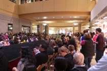 Roberto Botticelli Fashion Show Brings Crowds to Scottsdale Mall