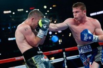 Canelo Alvarez beats Liam Smith with ease and takes 154-lbs Title